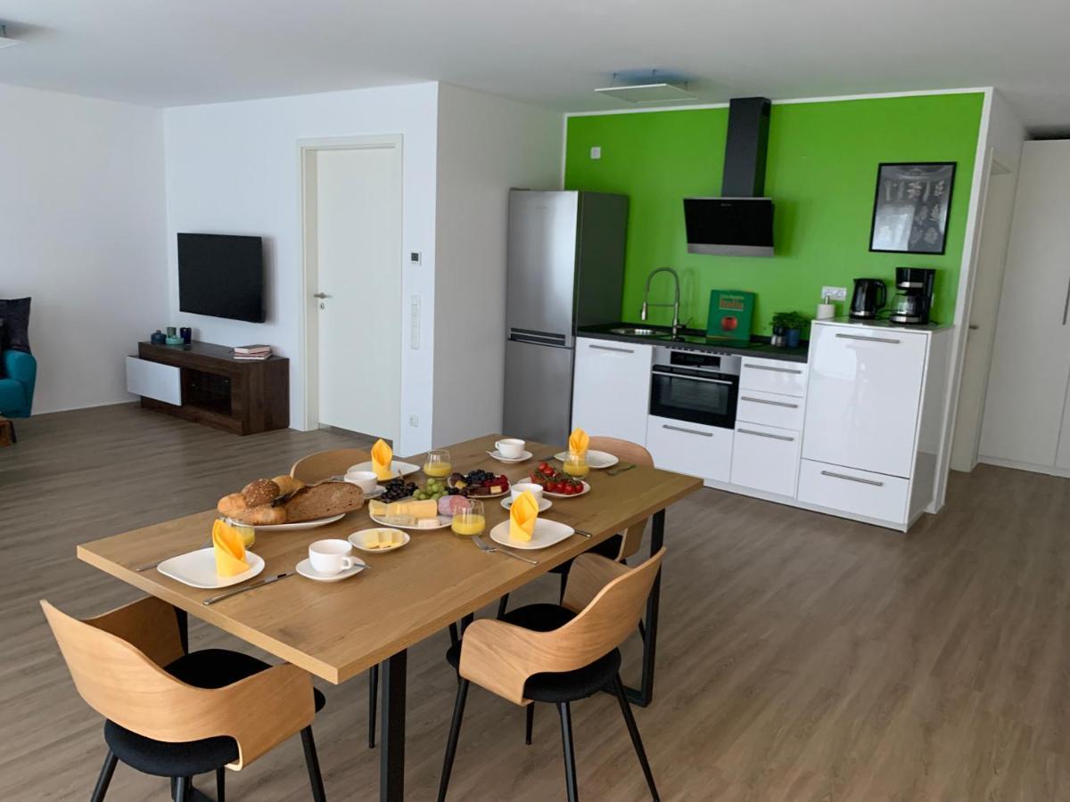 Eifel24, Neues Und Barrierefreies Appartement Mit Terrasse Schwirzheim Bagian luar foto