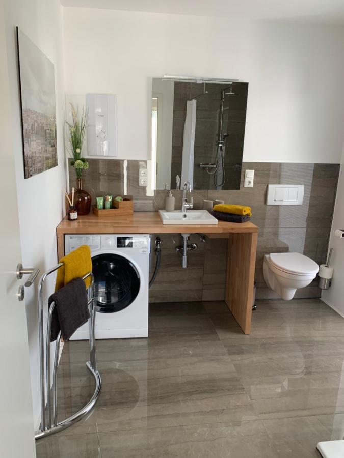 Eifel24, Neues Und Barrierefreies Appartement Mit Terrasse Schwirzheim Bagian luar foto